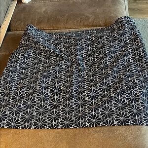 Chic Blue and White Geometric Skirt